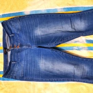 Refuge Blue Jeans 16